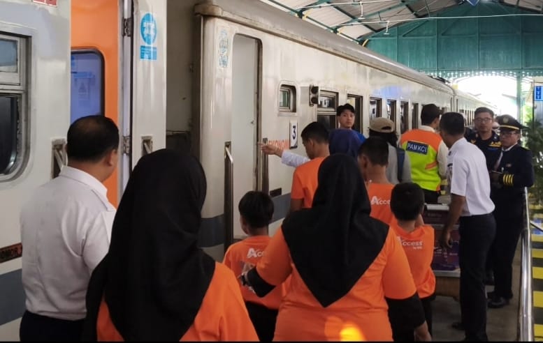 Peringati HAN 2025, KAI Daop 7 Madiun Edukasi dan Ajak Anak Disabilitas Naik KA Gratis ke Kediri