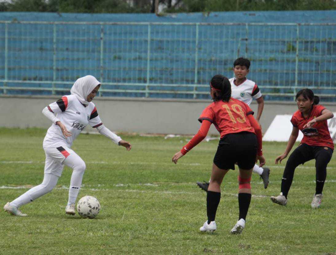 Kontroversi Hasil Akhir Klasmen Grup A, Tim Sepak Bola Putri Kota Batu dan Jember Layangkan Protes