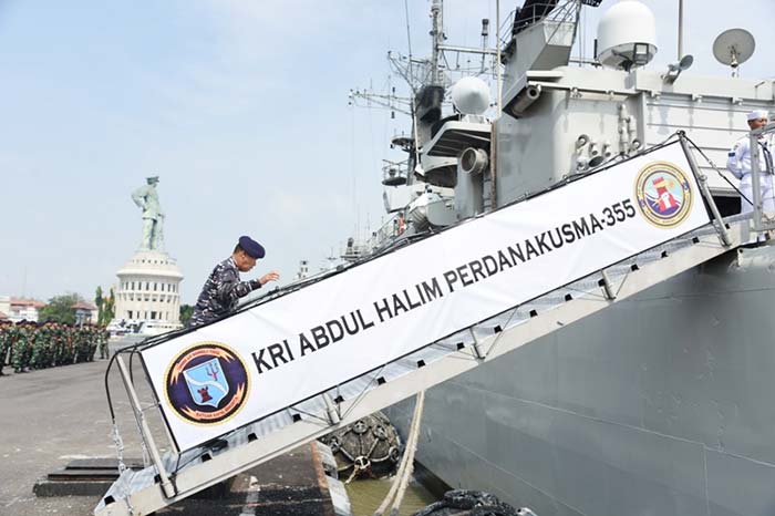 Pangkoarmada II Tinjau Latihan L3 Satkor Koarmada II Onboard di KRI AHP-355