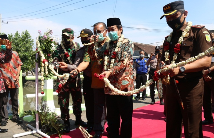 Berani Blak-blakan, Kampung Tangguh Desa Gelang Sidoarjo Diapresiasi Kajari