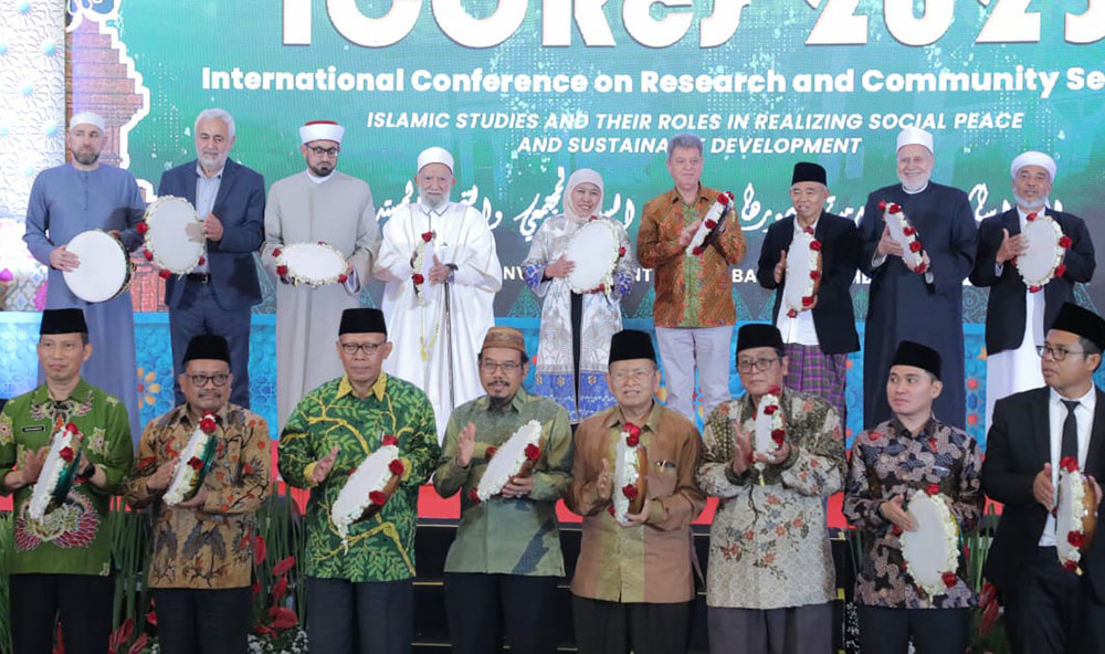 Buka Konferensi ICORCS 2023, Gubernur Khofifah Sampaikan Pesan KH Hasyim Asy'ari Terkait Palestina