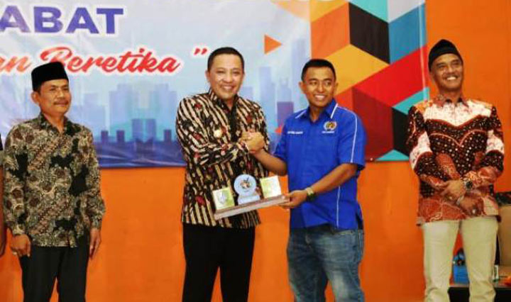 Ketua PWI Sampang Dilantik, Bupati Minta Wartawan Promosikan Sampang Secara Positif