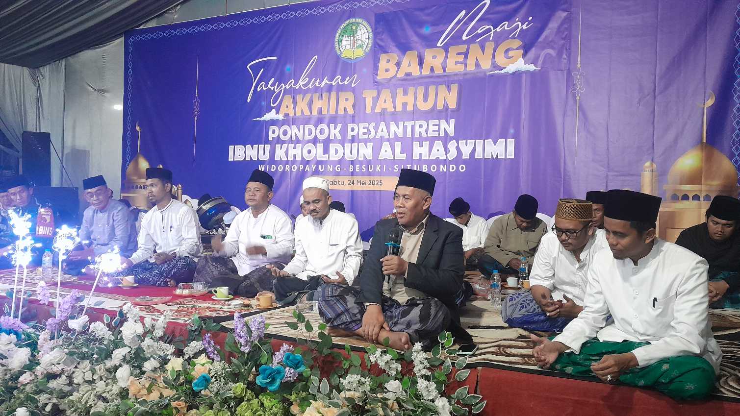 Ngaji Bareng KH Marzuki Mustamar di Ponpes Ibnu Kholdun Situbondo: Santri Harus Kuasai Ilmu Umum