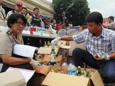 Jelang Ramadan, Polisi Amankan Ribuan Miras 