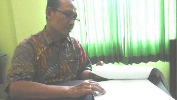 Pejabat Pembuat Komitmen (PPK) Dinas Pekerjaan Umum Bina Marga dan Cipta Karya Ngawi, Suprijadi. foto: zainal abidin/ BANGSAONLINE
