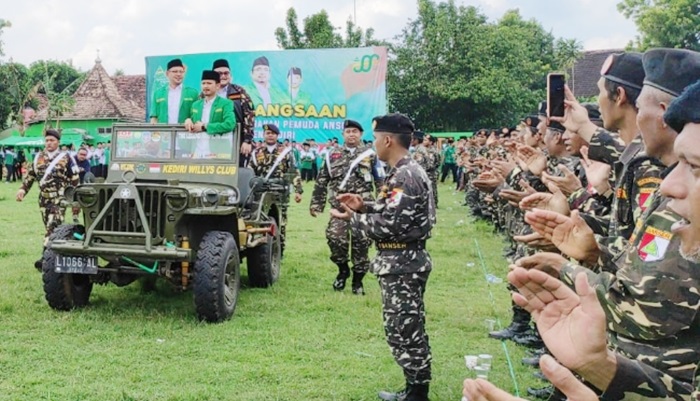 Hadiri Peringatan Harlah ke-88, Bupati Dhito Didaulat Jadi Anggota Kehormatan Banser Kediri