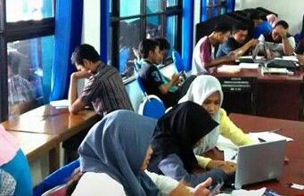 Ramadan, Pengunjung Perpustakaan Umum Pamekasan Membludak