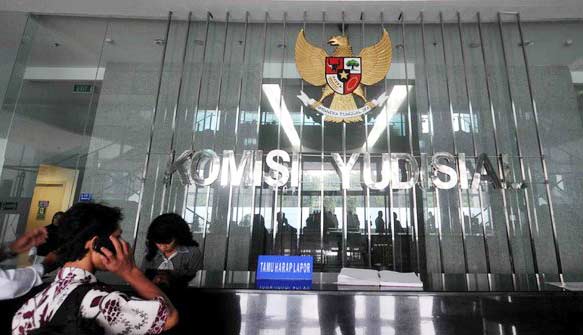 Seleksi Calon Hakim Agung: PSHK Sayangkan Calon ‘Berstabilo Merah’