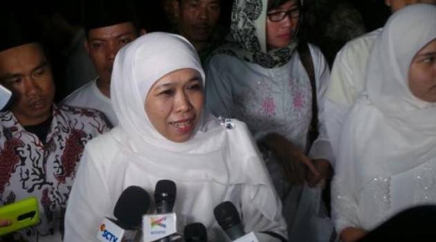 Khofifah Minta Maaf ke Pak De Karwo, Pengunjung Haul Gus Dur Tertawa