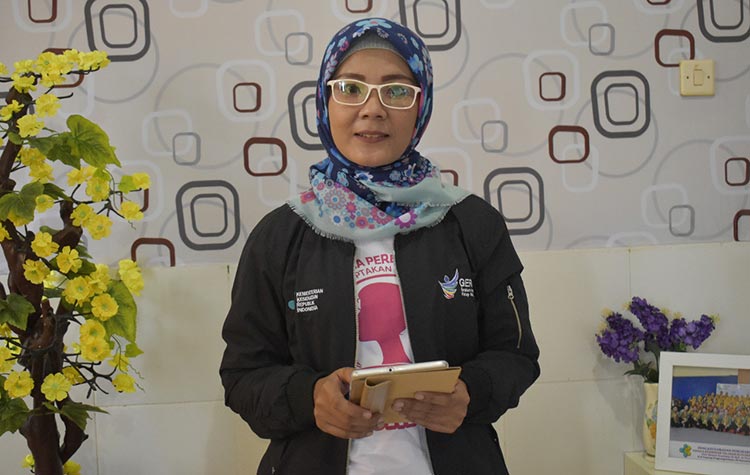 Jubir Tim Gugus Tugas Percepatan Penanganan Covid-19 Kabupaten Trenggalek, dr. Murti Rukiyandari (foto: HERMAN/BANGSAONLINE)