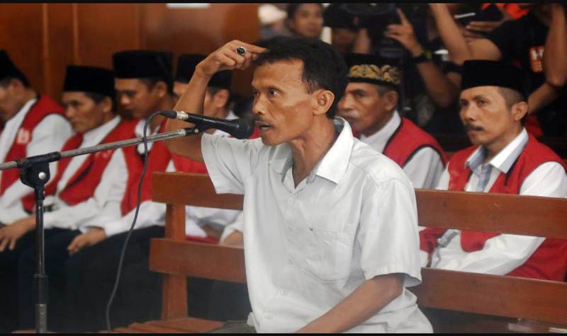 Sidang Kasus Pembunuhan Salim Kancil: Tosan Mengaku Pura-pura Mati agar Lolos Pembantaian