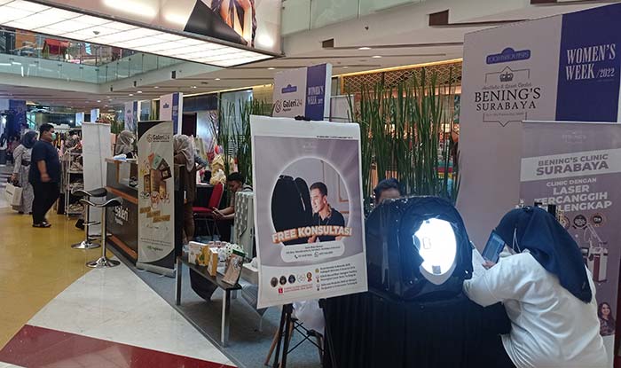 Suasana Women's Week 2022 di Grand City Surabaya.