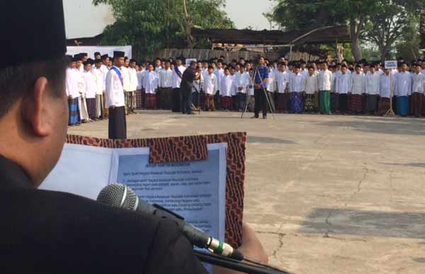 Ribuan Santri Ponpes Lirboyo Kediri Ikuti Apel Hari Santri Nasional