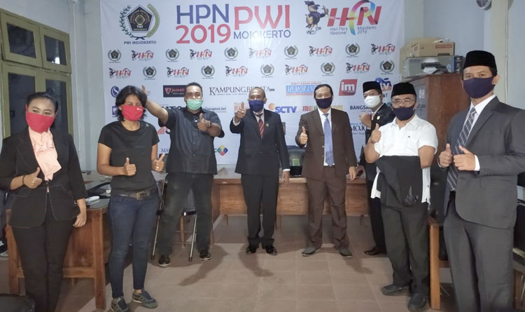 Kunjungi Posko Pengaduan Covid-19, Dewan Puji Langkah PWI