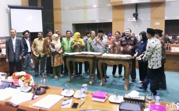 Tujuh Fraksi Setuju Perppu Kebiri jadi UU, IDI Menolak jadi Eksekutor