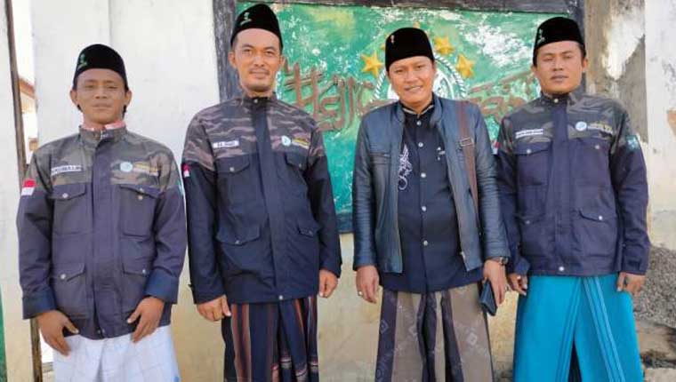 Ketua Umum Generasi Muda Nahdlatul Ulama (GMNU) Zain As-Syuja'i bersama pengurus yang lain. foto: ist.
