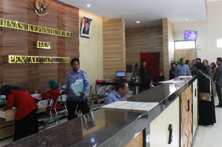 Pengurusan KIA di Dispendukcapil Lamongan Terus Meningkat