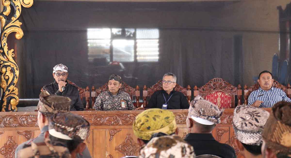 Kantah Kabupaten Pasuruan Percepat Sertifikasi Rumah Ibadah Suku Tengger di Lereng Gunung Bromo