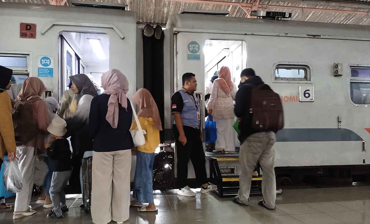 Stasiun Kediri Catat 4.774 Penumpang Berangkat Selama Libur Hari Idul Adha 1446 H