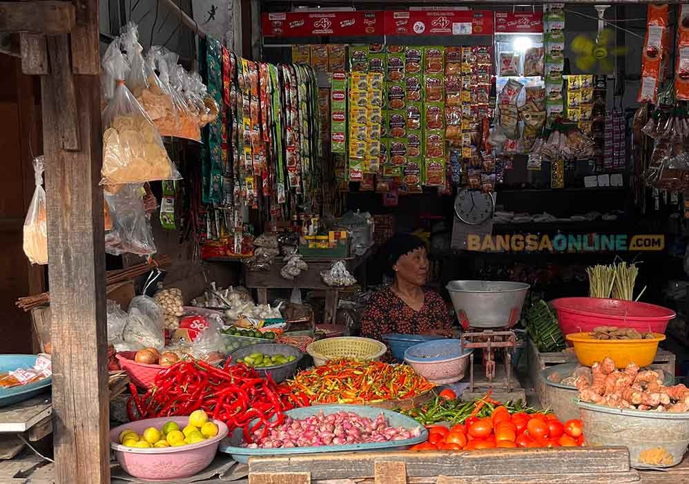 Update Harga Sembako Kota Surabaya 19 Ramadan 1447 H: Cabai-Daging Sapi Naik, Bawang Merah Turun