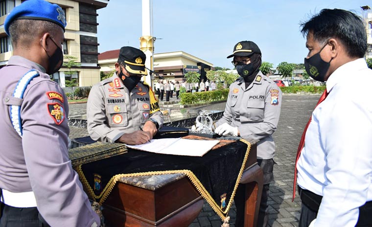 Teken Pakta Integritas, Polresta Sidoarjo Komitmen Cegah Penyalahgunaan Narkoba dan Senpi