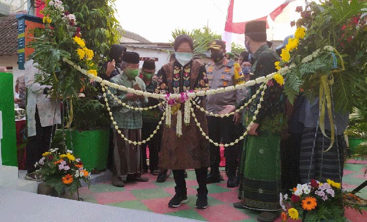 Revitalisasi Makam Asayyid Ali Asghor, Risma: Ndresmo Markas Santri Pertempuan 10 Nopember