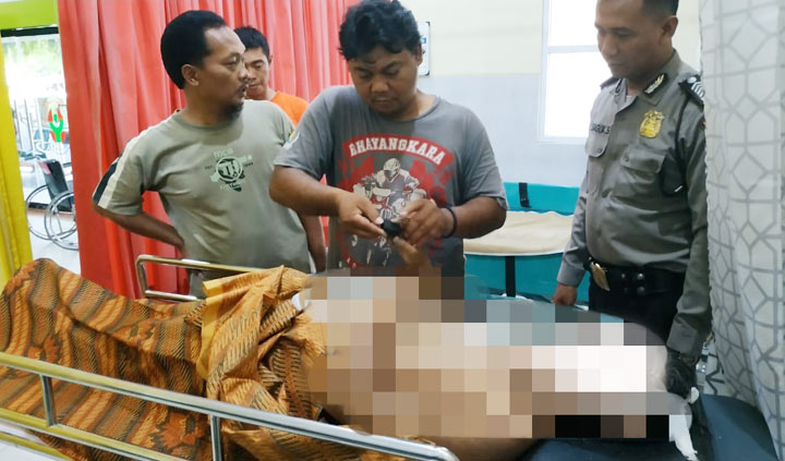 Jenazah Didik dibawa ke RS Aulia untuk dilakukan pemeriksaan.