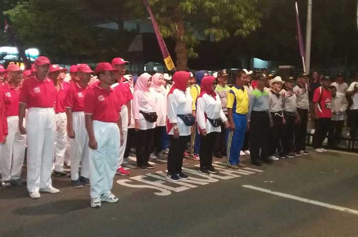 Ratusan regu lomba gerak jalan Palagan Tumpak Rinjing Tahun 2017, sesaat sebelum berangkat.
