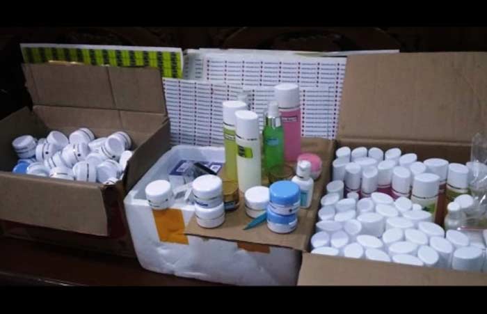 Jual Kosmetik Ilegal, Ibu Muda di Blitar Ditangkap Petugas Kepolisian