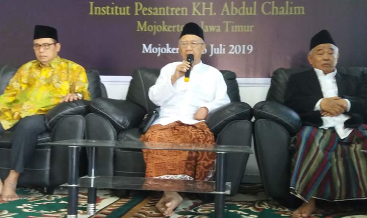 Gus Sholah Ingatkan tentang Generasi Berbadan Pendek Berotak Kecil
