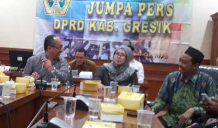 Investasi Digenjot, Infrastruktur Jalan di Gresik Rusak Parah
