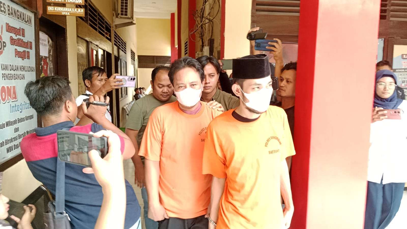 ASN dan THL yang Digrebek Pesta Narkoba di Kantor Kecamatan Modung Bangkalan Diberhentikan Sementara