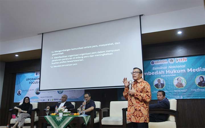 Salah satu narasumber saat memberikan paparan.