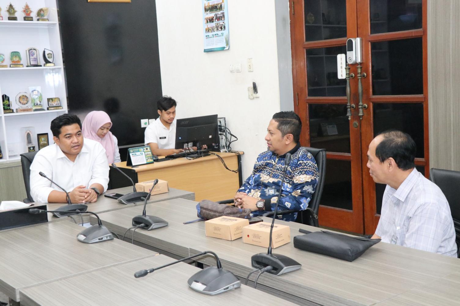 Terima Kunjungan BPJS Ketenagakerjaan, Ketua DPRD Gresik: Kami Perjuangkan Hak Pekerja Rentan