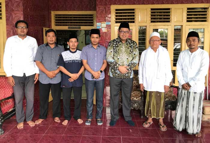Lukmanul Hakim saat berkunjung ke Ponpes Al Hidayah.