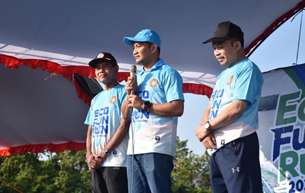 Peringati Hardiknas, PGRI Bojonegoro Gelar Eco Fun Run di Bendungan Gongseng