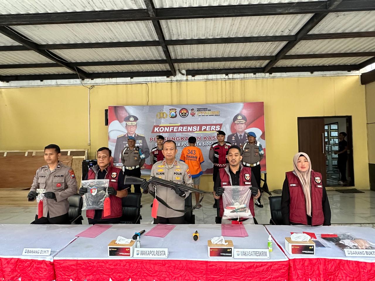 Polresta Sidoarjo Ungkap Pelaku dan Motif Penembakan Pria di Kedungboto Porong