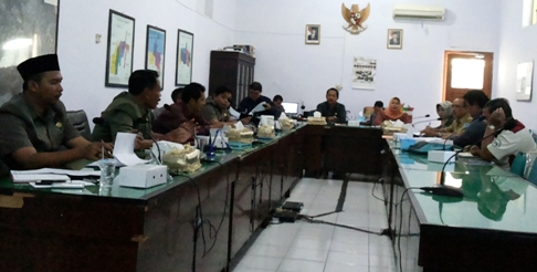 Jajanan Tak Layak Makan Marak Beredar, Komisi C DPRD Probolinggo Panggil Dinkes