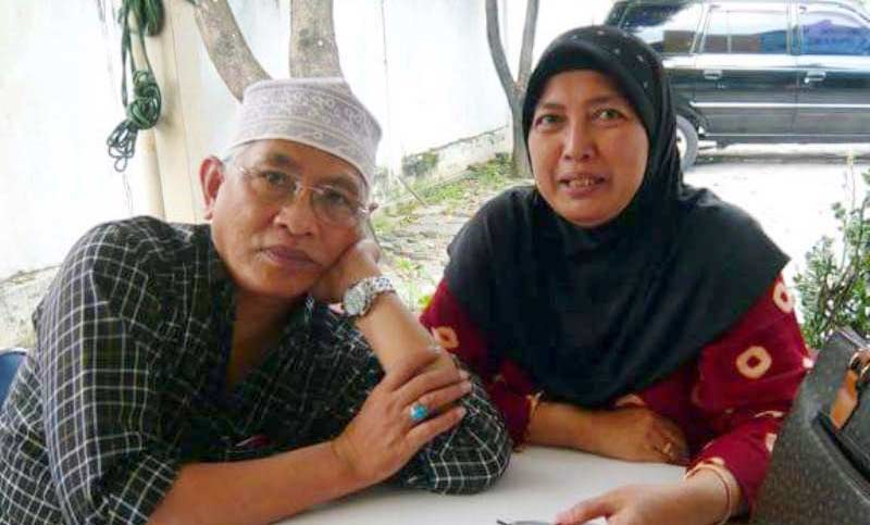 KHA Mustofa Bisri dan Nyai Hajjah Siti Fatmah. foto: facebook