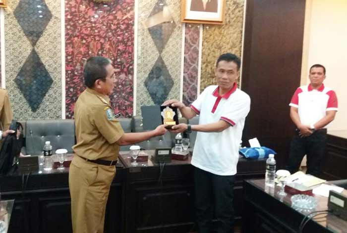 Sekretariat dan Pokja Wartawan DPRD Jambi Studi Banding ke DPRD Jatim