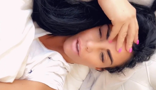 Katie Price Sakit Terjangkit Corona? Pulang dari Liburan ke Thailand Terserang Flu