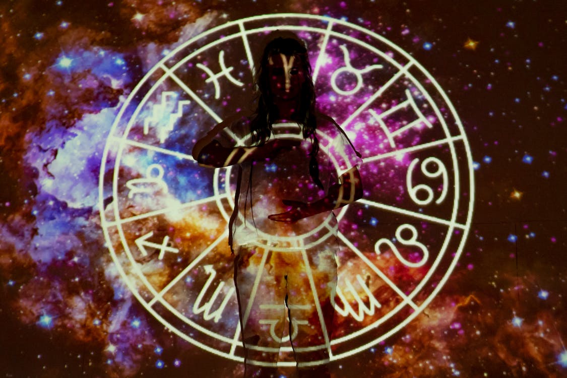Ilustrasi ramalan zodiak terkini September 2023