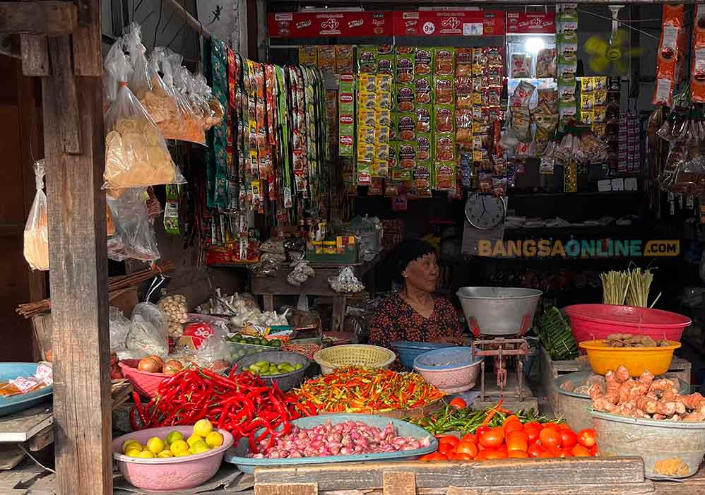 Daftar Harga Sembako Jatim 13 Januari 2026: Cabai Rawit Rp34.106/kg, Beras Medium Rp12.881/kg