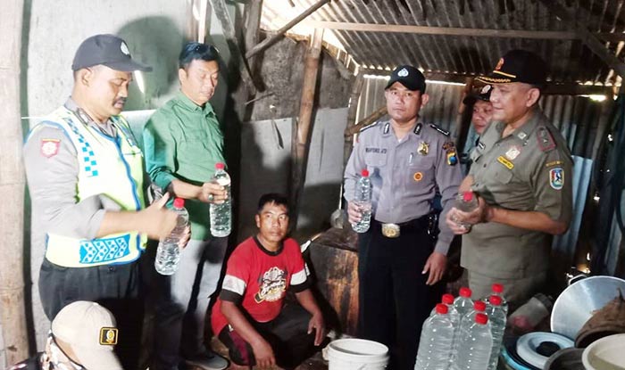 Tuban Belum Bebas Miras, Polisi Kembali Gerebek Rumah Produksi Arak Jawa di Semanding