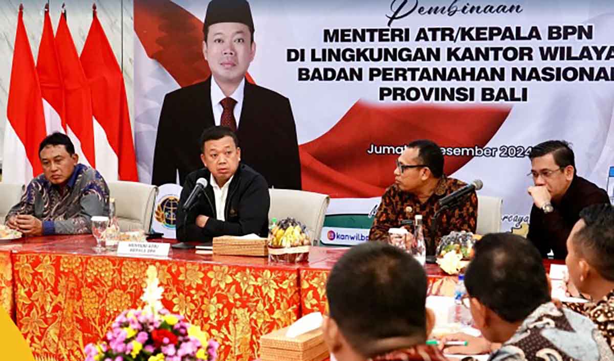 Menteri ATR/BPN saat melakukan pembinaan di Bali.