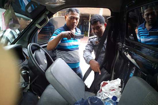 Ditinggal Makan, Mobil di Kediri Dibobol, Rp 20 Juta Raib