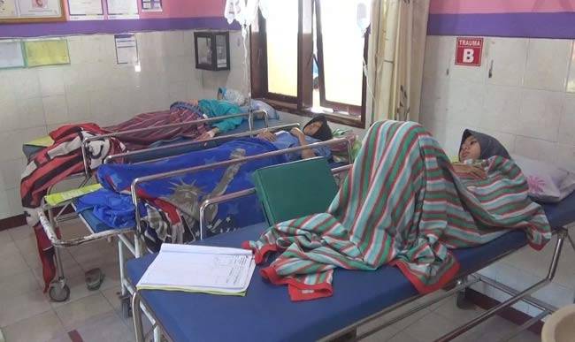 Keracunan Massal kembali Terjadi di Jombang, Puluhan Santri Dilarikan ke Puskesmas
