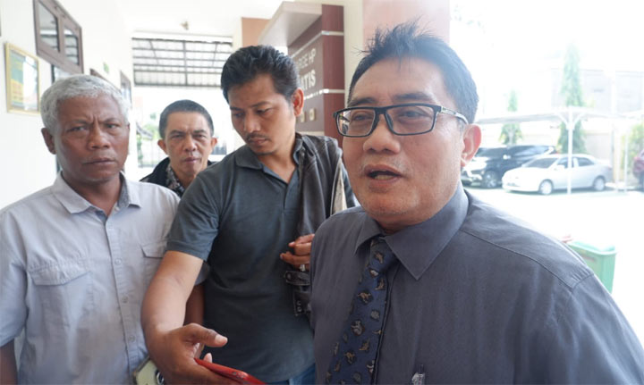 Kuasa Hukum dan Kejari Sama-sama Tahu Keberadaan Sekda Gresik, Ini Alasan Belum Dihadirkan