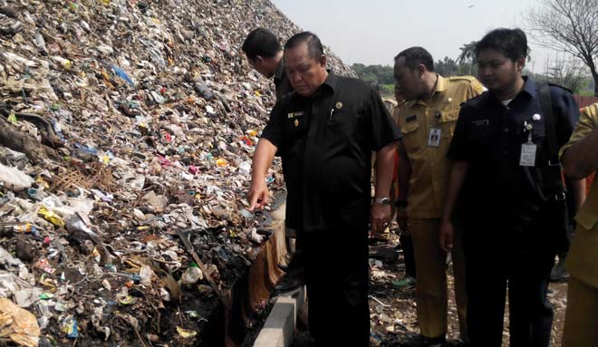 Libatkan Ratusan Paskun dan Gus Yuk, Trofi Adipura Dikirab Keliling Kota Mojokerto