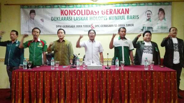 Gemasaba Jatim mendeklarasi Pembentukan Laskar Holopis Kuntul Baris sebagai tim pemenangan Halim dalam Pilgub 2018. foto: didi rosadi/ BANGSAONLINE